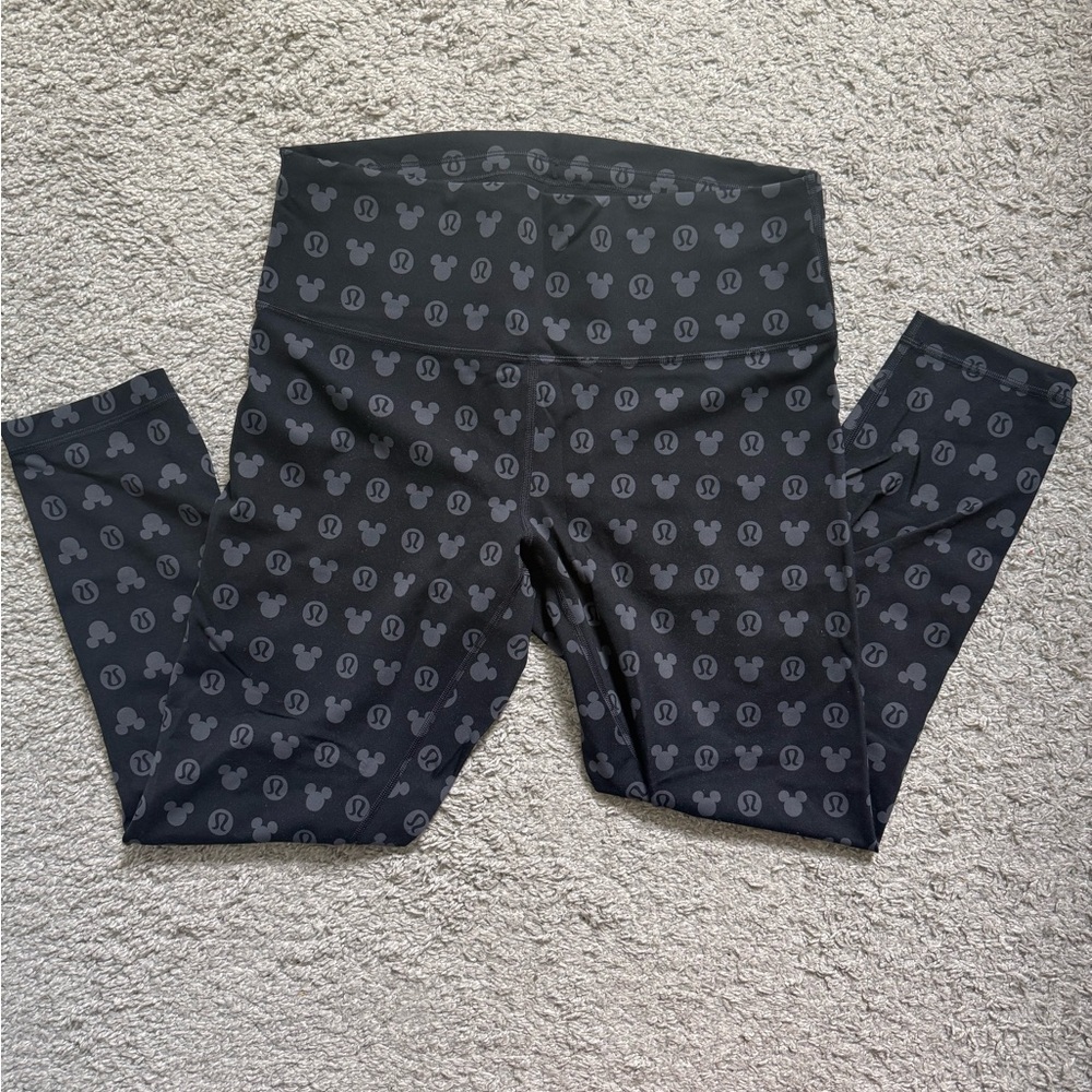 lululemon Black Mickey wunder trains